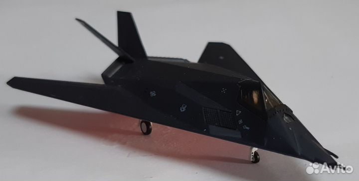 Модель самолета F-117A Nighthawk 1:200
