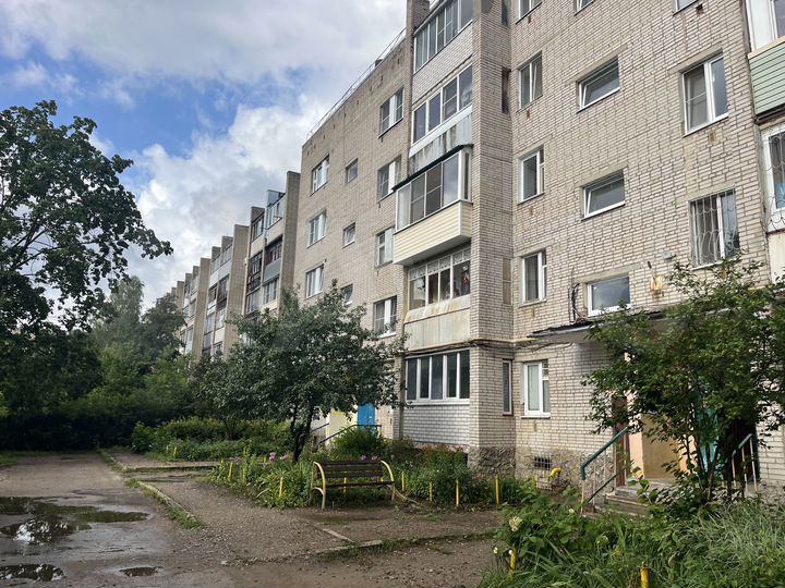 3-к. квартира, 60 м², 1/5 эт.