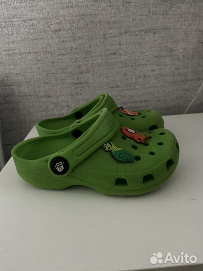 Crocs