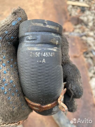 Патрубок охлаждения Renault Duster 1.6 H4M МКПП