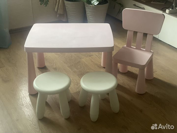 Стол и стулья IKEA маммут