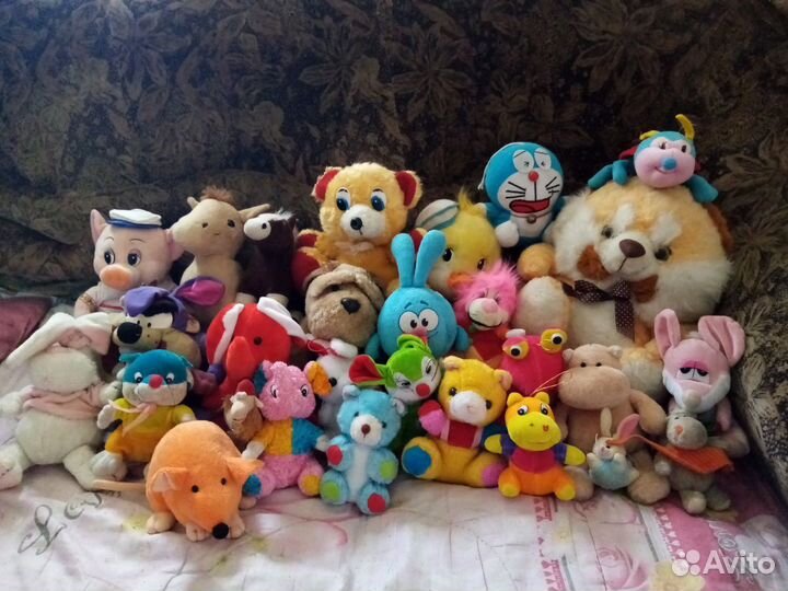 Мягкие игрушки.много