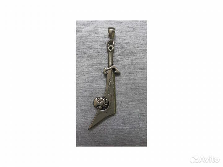 Кулон в виде ножа 