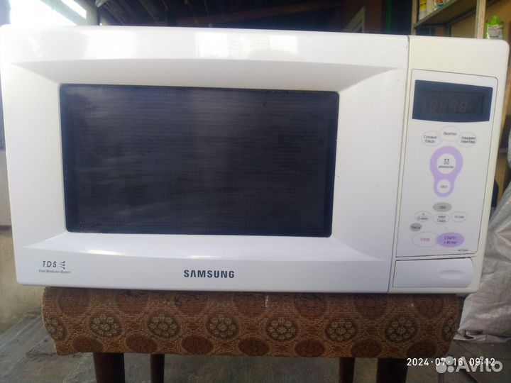 Микроволновка бу., Samsung M1736NR-x