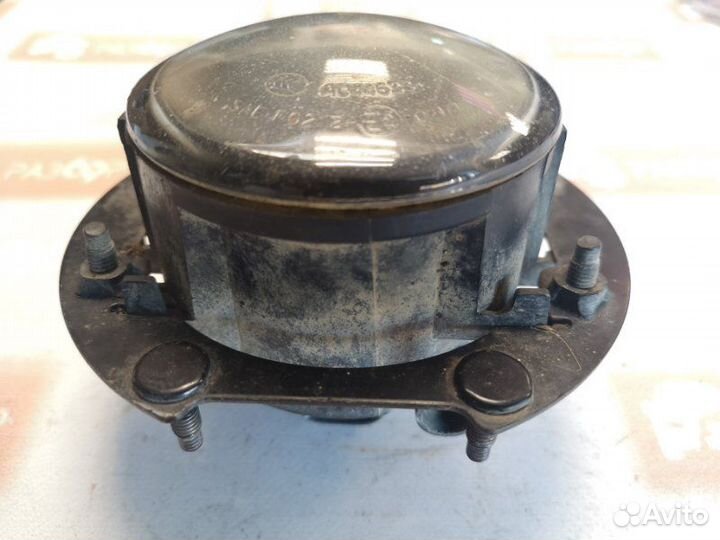 Фара противотуманная передняя Nissan Patrol Y61