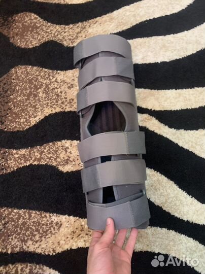 Тутор для фиксации ноги