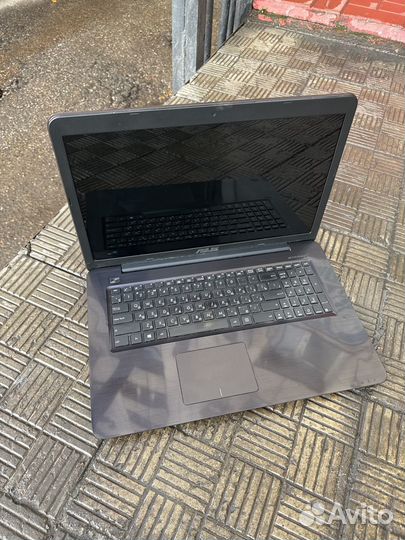 Большой и быстрый Asus 17' i5 6200, 8Gb, GT 920