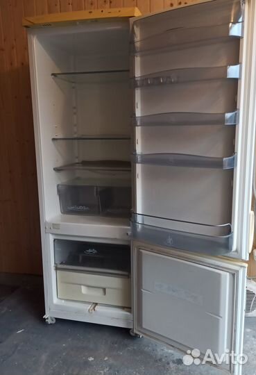 Продам холодильник