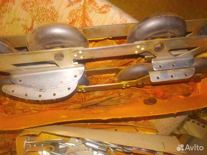 Роликовые коньки СССР