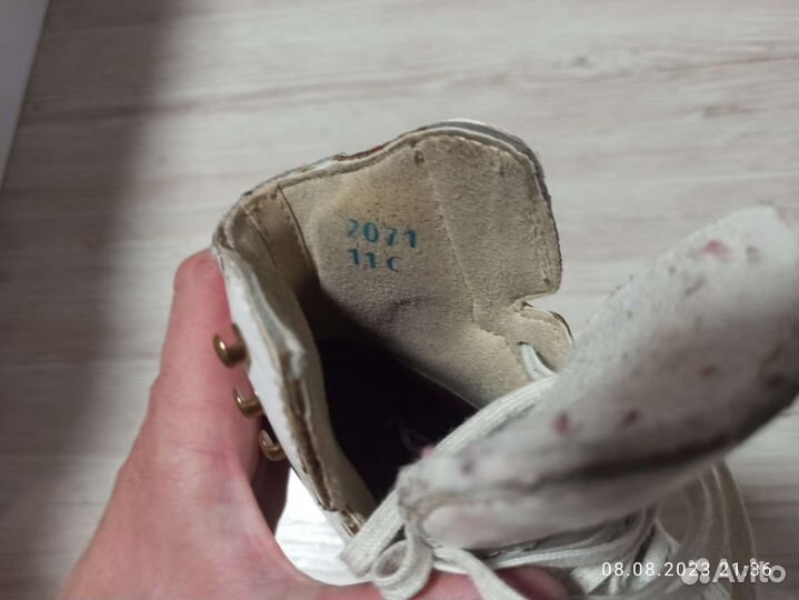 Профессиональные детские коньки jackson