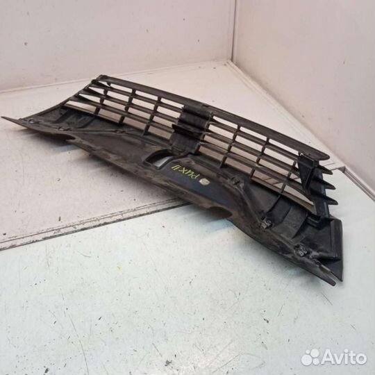 Решетка радиатора Renault Laguna 2 2004 8200390126