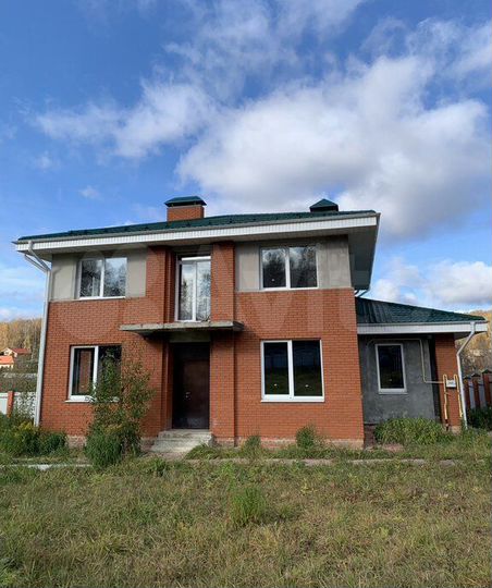 Дом 219 м² на участке 12,5 сот.