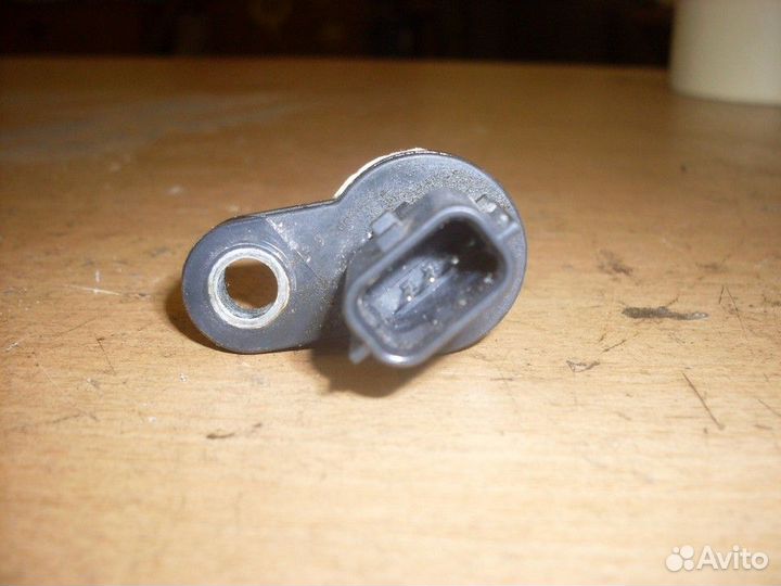 Датчик положения распредвала