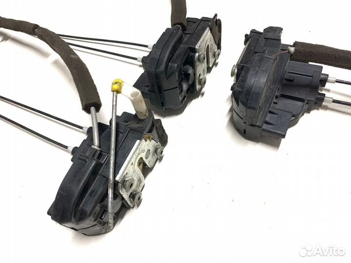 Замок двери Nissan Note