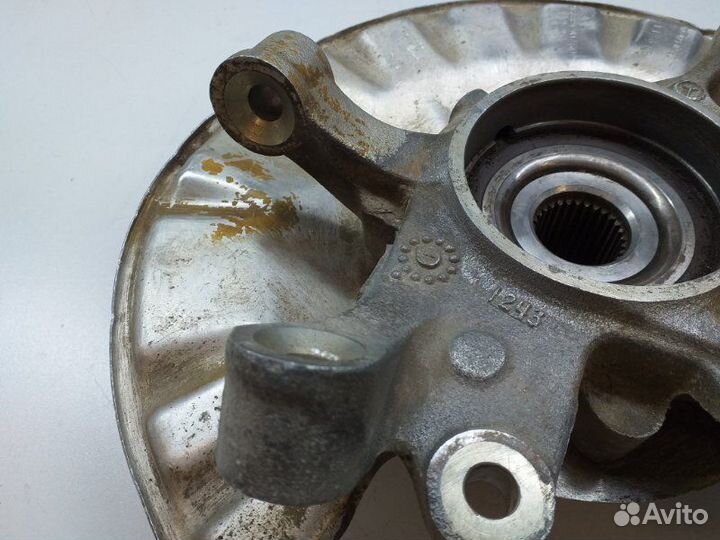 Кулак поворотный задний правый Mercedes-Benz