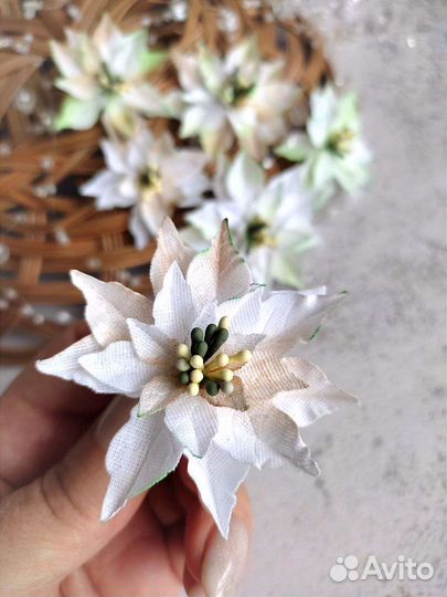 Пуансеттия ручная работа