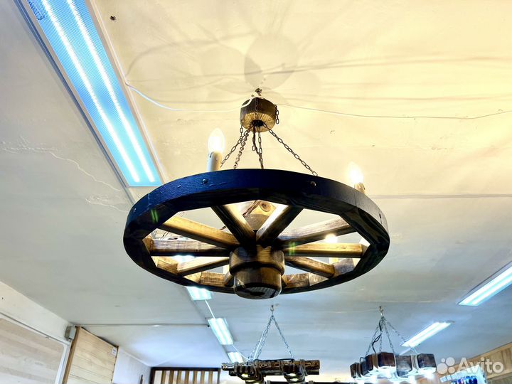 Деревянная люстра 