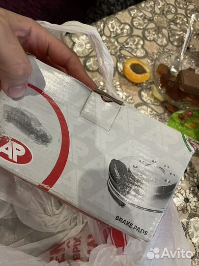 Тормозные колодки передние от 2013-2017г