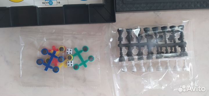 Шахматы и игра дорожные