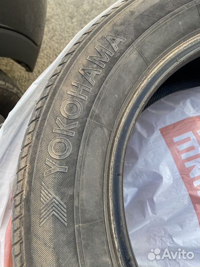 Yokohama BluEarth E70BZ 215/60 R16 95