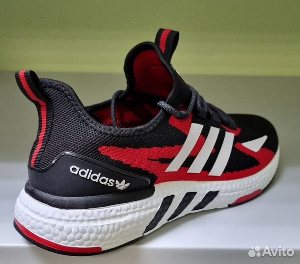 Кроссовки Adidas летние