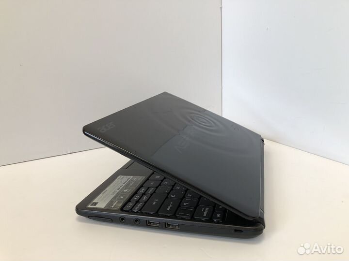 Нетбук Acer aspire one d270