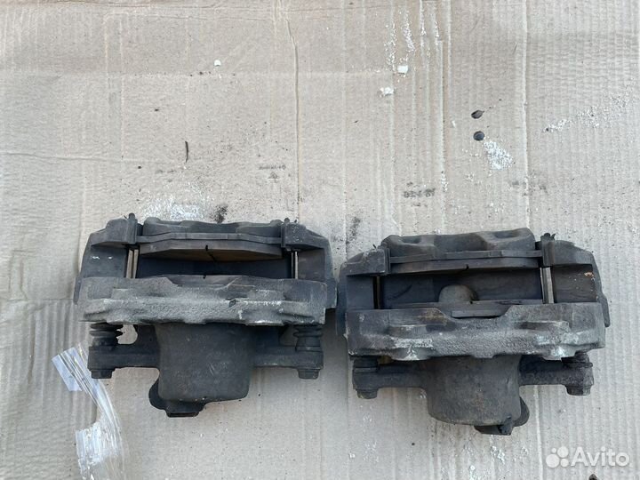 Суппорт передний Шкода Рапид Поло седан