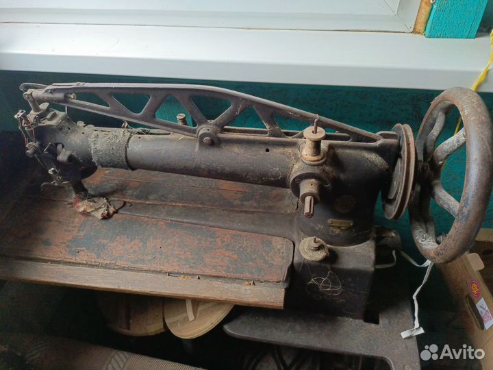 Швейная машина зингер