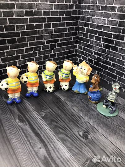 Набор фигурок - статуэток