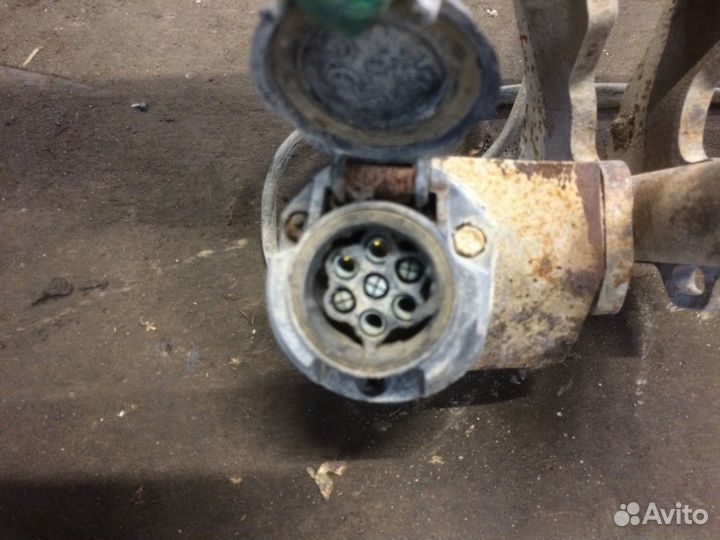 Прицепное устройство, фаркоп Renault Duster 1