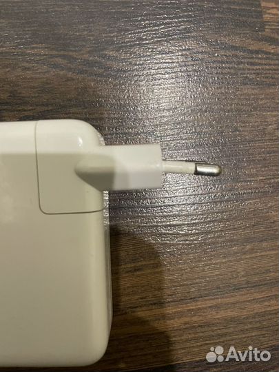 Apple 87W USB-C Power Adapter MNF82Z/A (A1719)