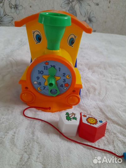 Игрушка паровозик