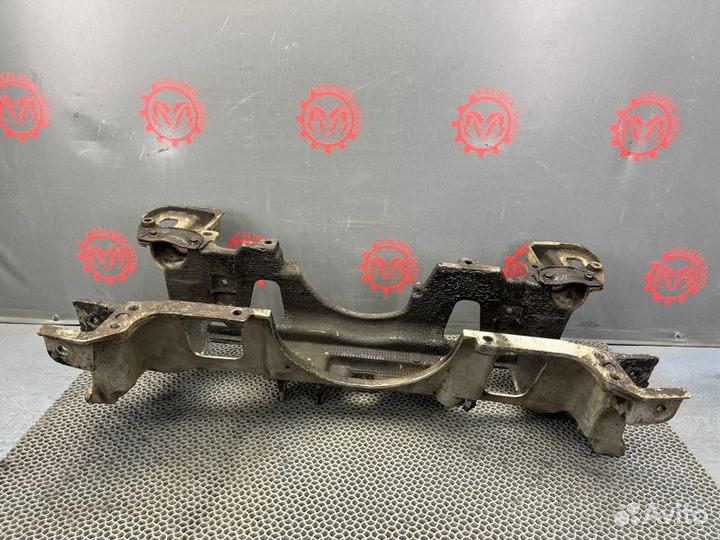 Подрамник передний Dodge Caravan 3 2.4 EDZ 2000