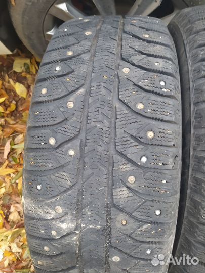 Bridgestone Ice Cruiser 7000 205/55 R16 91T