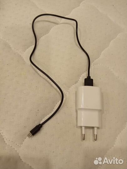 Зарядное устройство,адаптеры,кабели для смартфонов