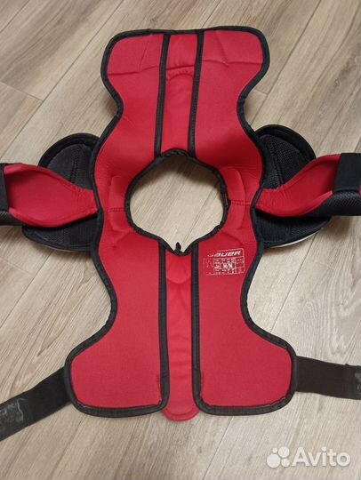 Нагрудник хоккейный bauer jr М