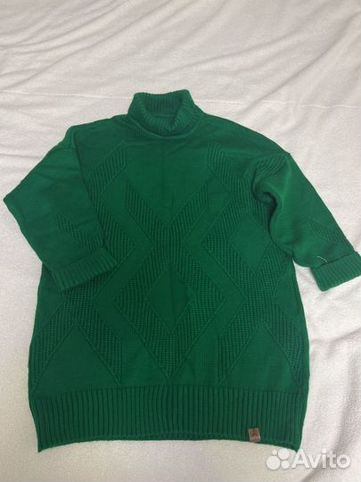 Свитер вязаный