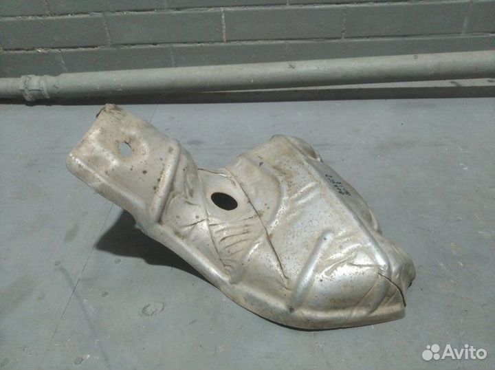 Тепловой экран Ford Focus 2 седан 1.8 2006