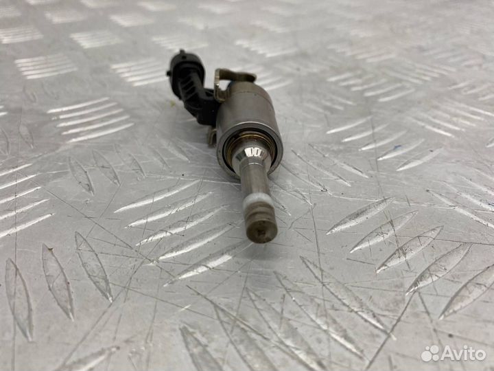 Б/У топливная форсунка Nissan Patrol Y62 VK56DE