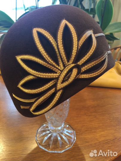 Шляпка женская