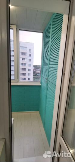 Остекление и отделка балконов. Установка окон