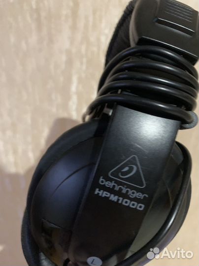 Наушники студийные behringer hpm1000