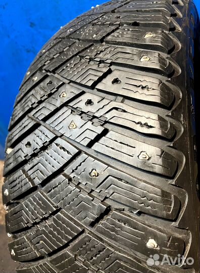 Goodyear Ultragrip Ice Arctic 205/60 R16