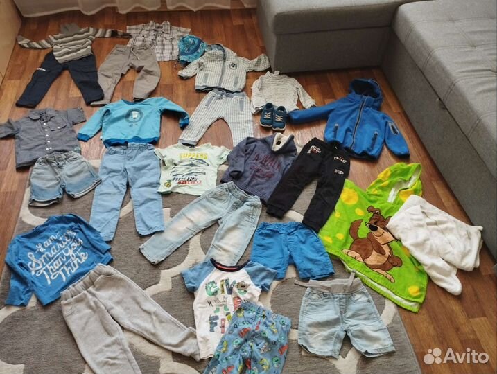 Пакет одежды примерно 2-3 года