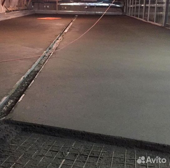 Механизированная полусухая стяжка пола