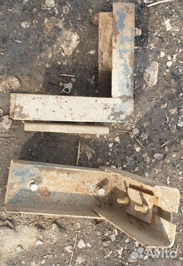 Кронштейн запасного колеса газель