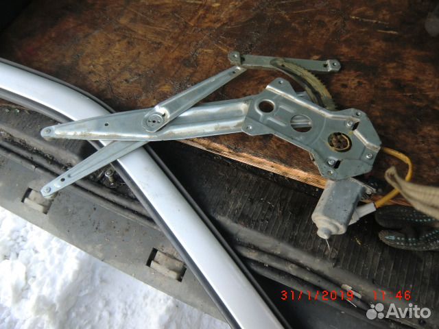 Стеклоподъёмники передние Suzuki Ignis 03-08г