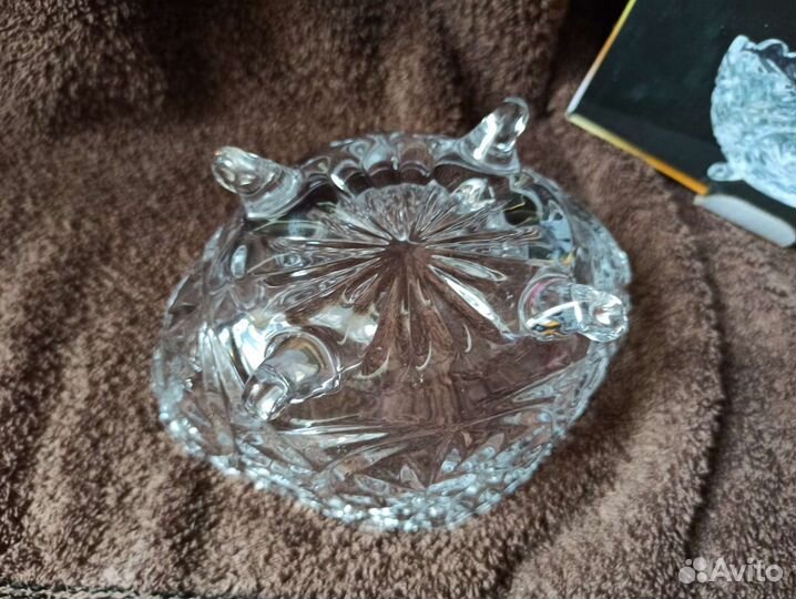 Хрустальная конфетница салатник