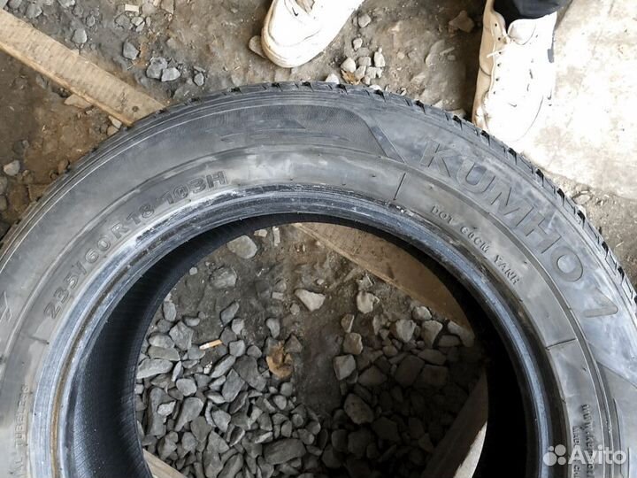 Kumho Crugen Premium KL33 235/60 R18