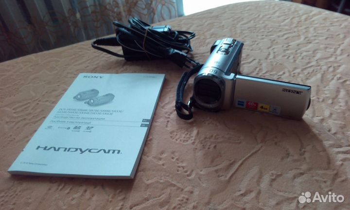 Видеокамера Sony DCR-SX44